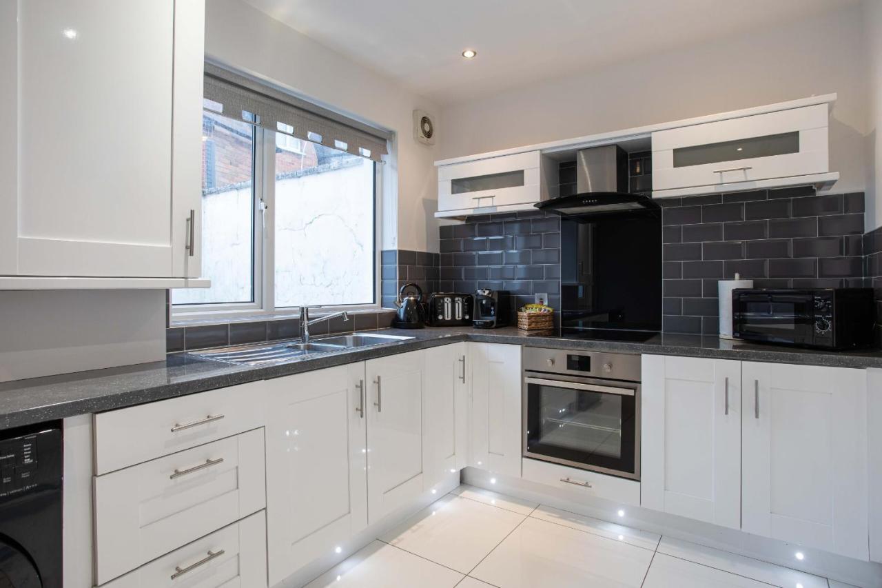 Refurbished Home, 8 Mins To Cc 벨파스트 외부 사진