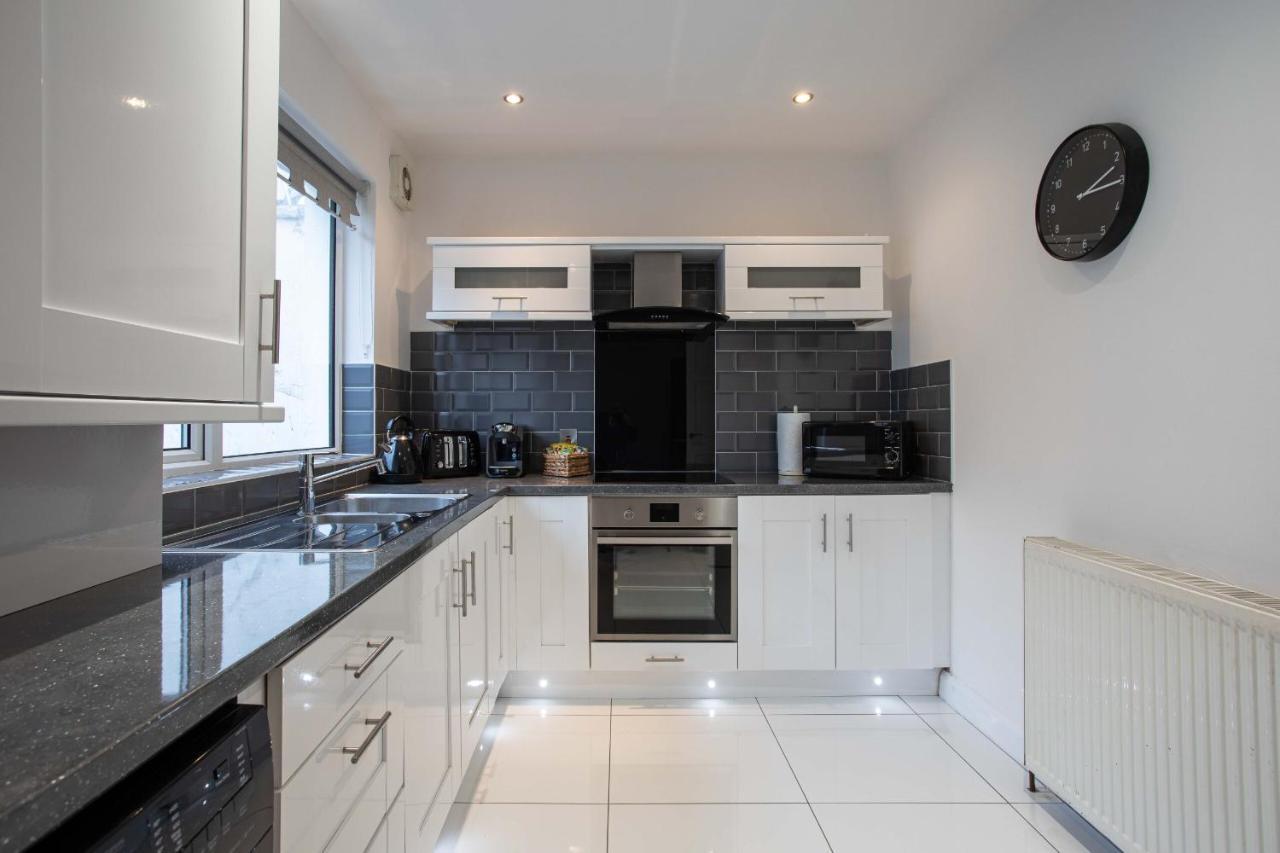 Refurbished Home, 8 Mins To Cc 벨파스트 외부 사진