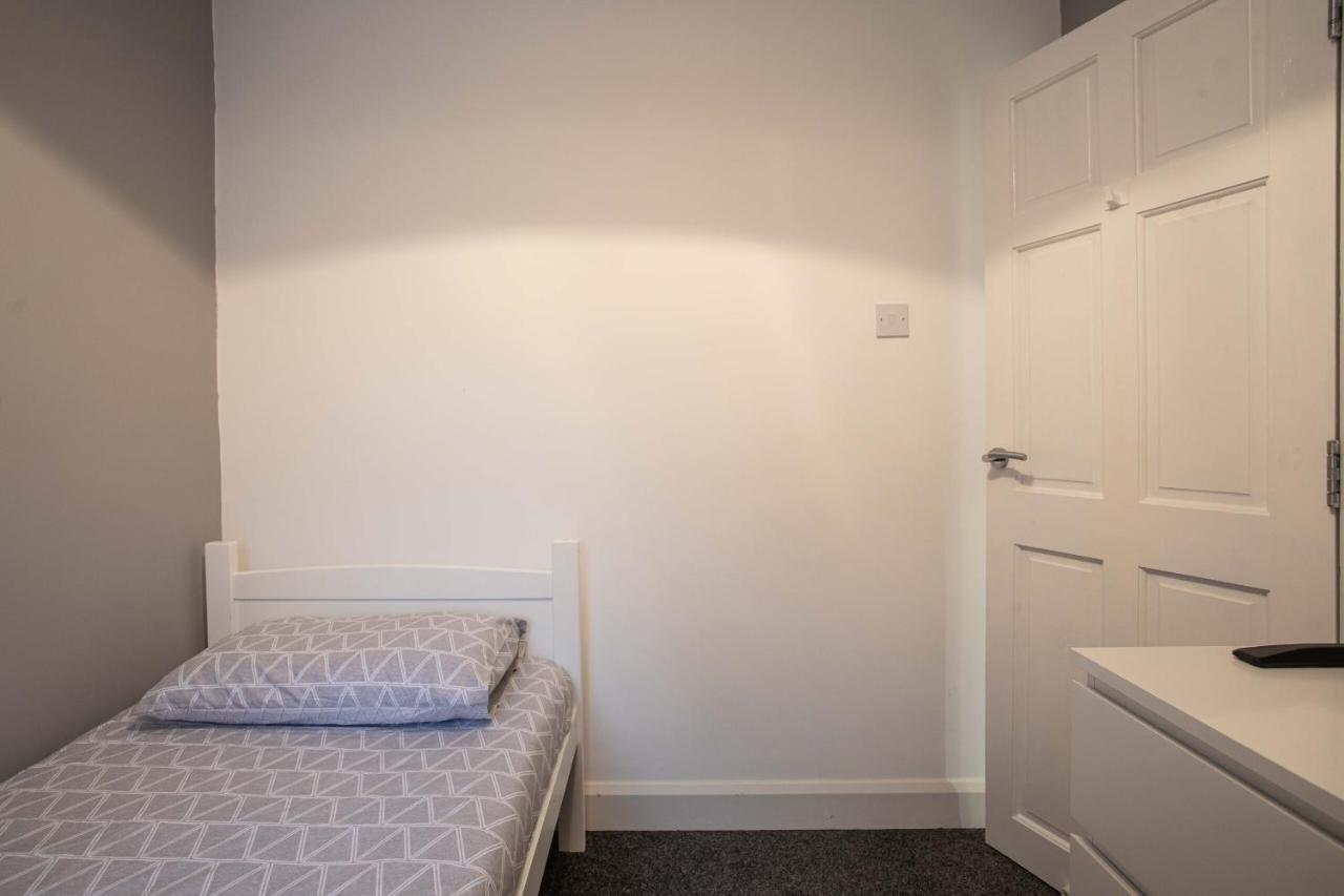Refurbished Home, 8 Mins To Cc 벨파스트 외부 사진
